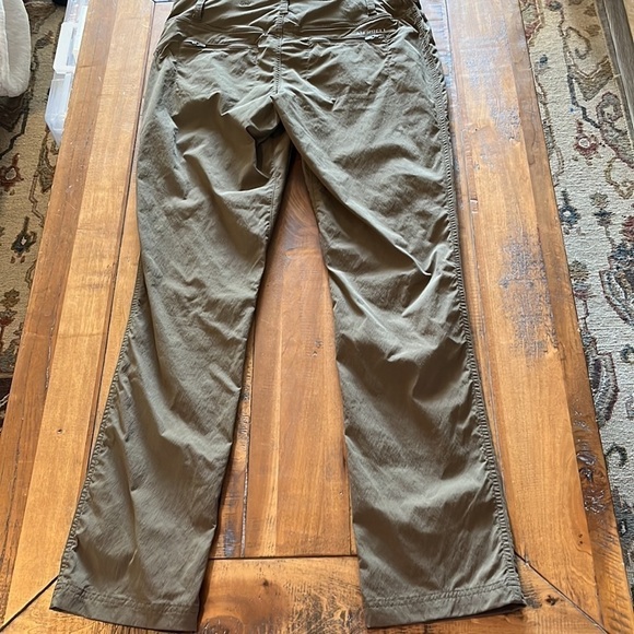MERRELL women’s hiking pants, size 10 - Picture 2 of 6